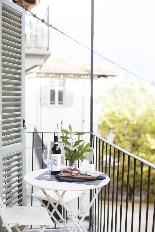 Dimora Della Rocca Bed & Breakfast Costigliole d'Asti Luaran gambar