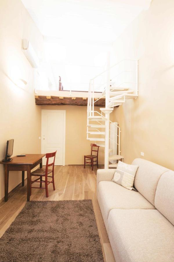 Dimora Della Rocca Bed & Breakfast Costigliole d'Asti Luaran gambar