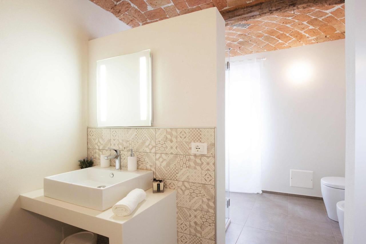 Dimora Della Rocca Bed & Breakfast Costigliole d'Asti Luaran gambar